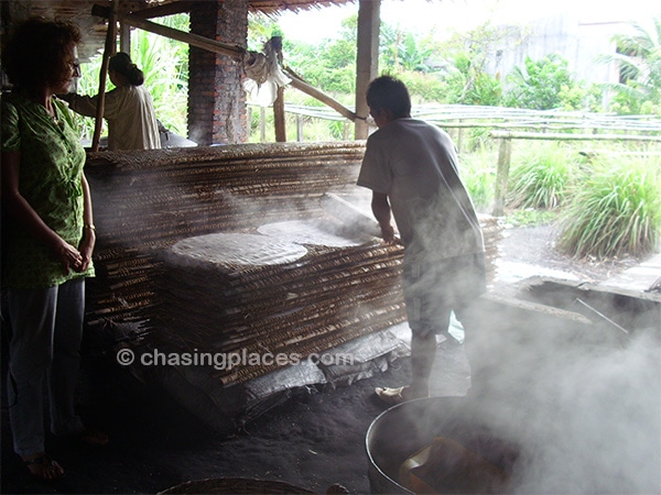 Making rice noodles using a traditional technique near Can Tho