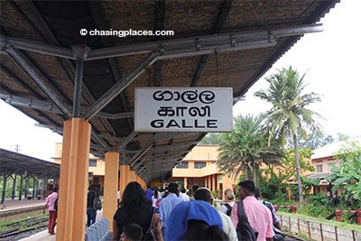 Once you arrive at Galle Station grab a three-wheeler to the fort area