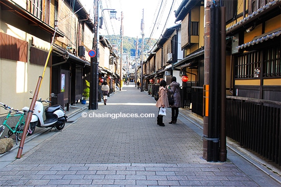 One of the quiter streets in Gion, Kyoto
