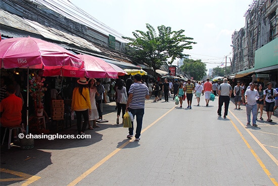 Chatuchak can accommodate a large number of visitors