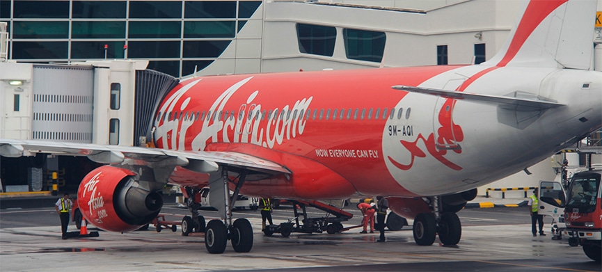 Chasing Places Slider: Air Asia plane at KLIA2