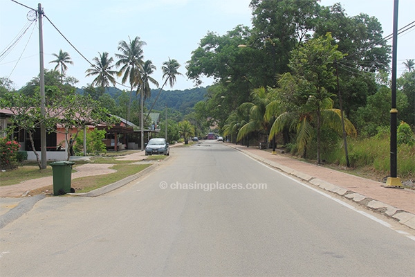 The sleepy beachside road parallel to Cherating Beach