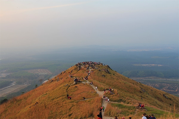 The view from the second peak of Broga Hill