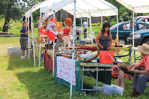 Be prepared for warm greetings as you walk around the local vendors. 