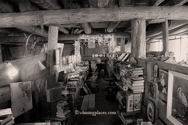 Browse-through-the-rustic-flea-market-and-look-for-antique-books-and-music-albums. - Copy