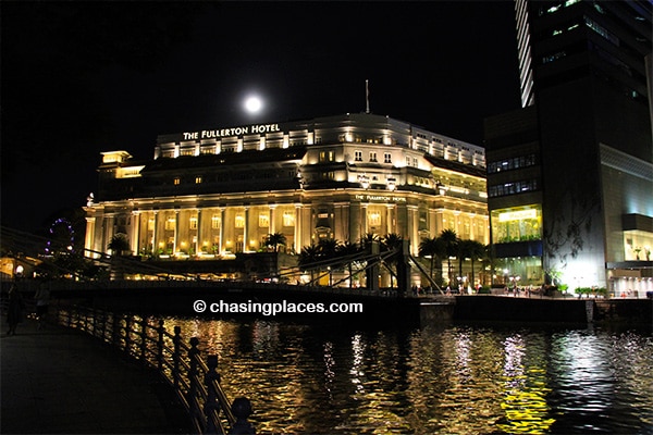 The impressive Fullerton Hotel, positioned seconds away from Boat Quay, Singapore