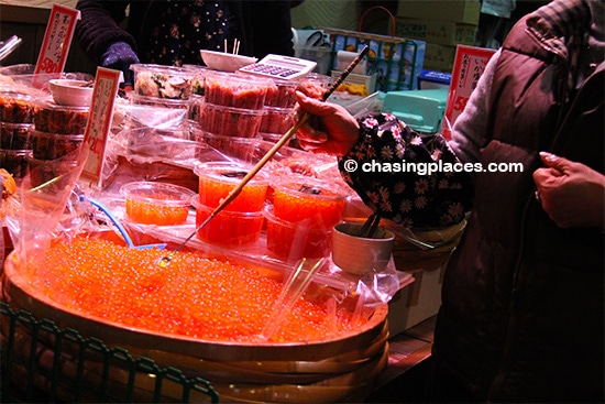 Feast your eyes on a wide range of Japanese delicacies at Nishiki Market, Kyoto