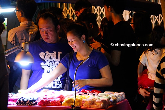 Late night shopping at the Jonker Walk night market, Melaka