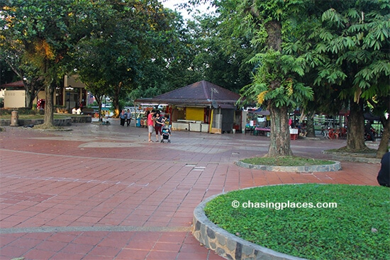 Expect to see families and local vendors at Lake Titiwangsa Park in Kuala Lumpur,-Malaysia-