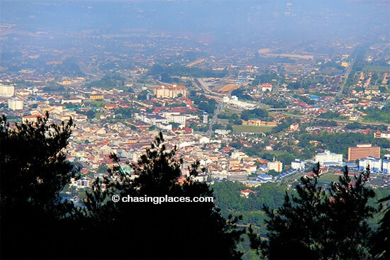 A quick glimpse of Taiping from Bukit Larut