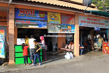 Once you reach the jetty expect to see a few different boat providers to choose from to get to Kapas