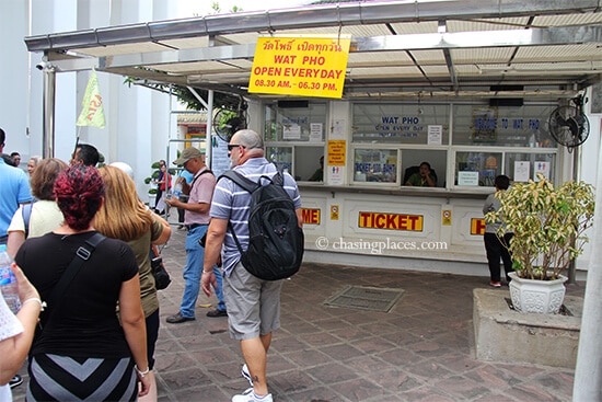 The ticket booth for Wat Pho