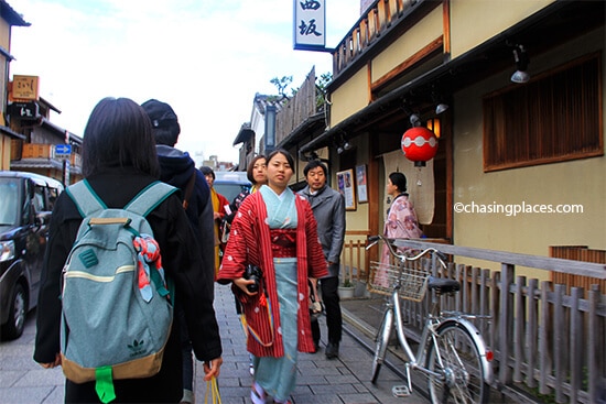 You will come across many traditionally dressed locals iin Gion