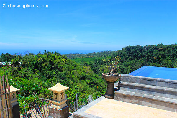 The stunning pool view at Rinjani Lodge